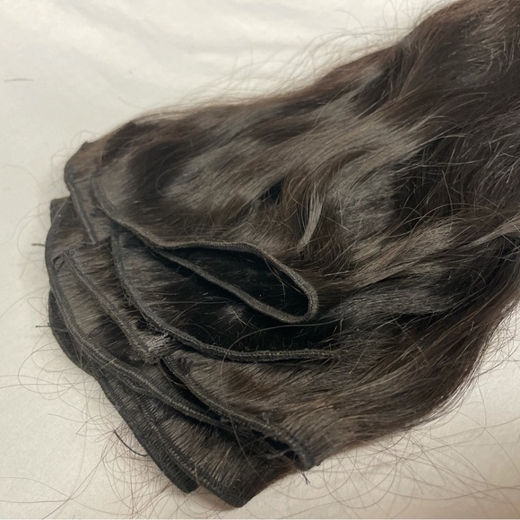 Bundle of Wavy/Straight Human Hair Extensions - Picture 10 of 10